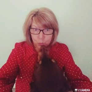 Meet your Posher, Joyce